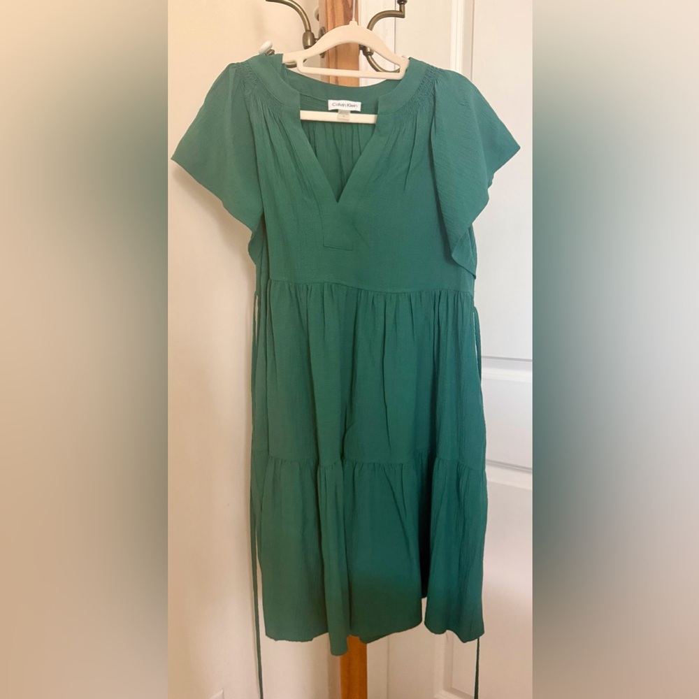 Calvin Klein Green Tiered V-Neck Girls Dress
